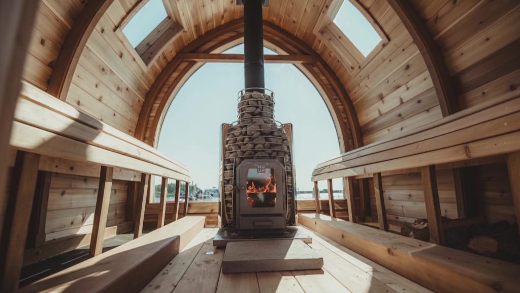 صورة توضيحية - صناعة الساونا الأمريكية تزداد سخونة مع احتضانها أكثر من أجل العافية