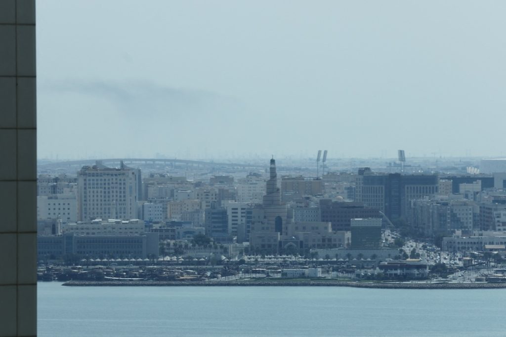 صورة توضيحية - الأفغان الذين تقطعت بهم السبل لمدة عام بسبب تجميد ترامب للاجئين وقعوا الآن في حرب جديدة