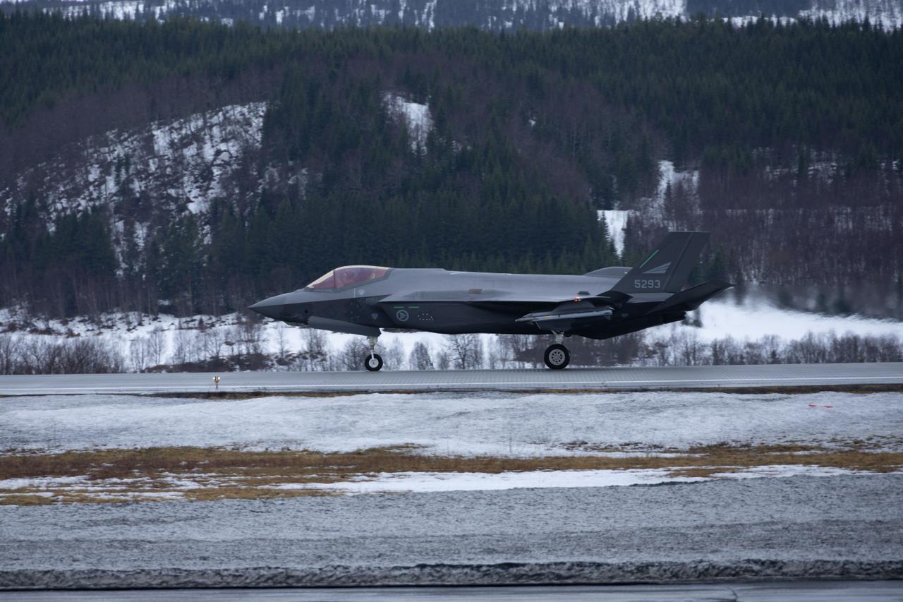 طائرات F 35 النرويجية تعترض طائرات تجسس روسية خلال مناورات الناتو