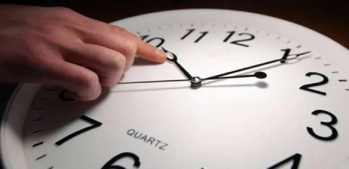 صورة توضيحية - جدل مستمر بين التوقيت الصيفي والدائم