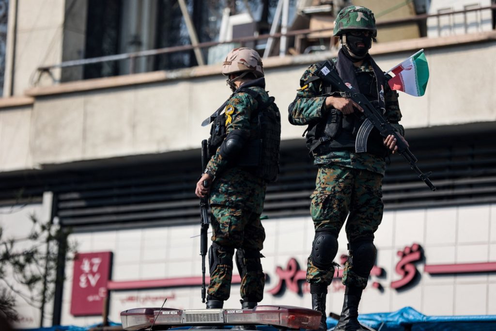 صورة توضيحية - مع تفاقم الحرب الإيرانية تم تعيين نجل خامنئي مرشداً أعلى جديداً