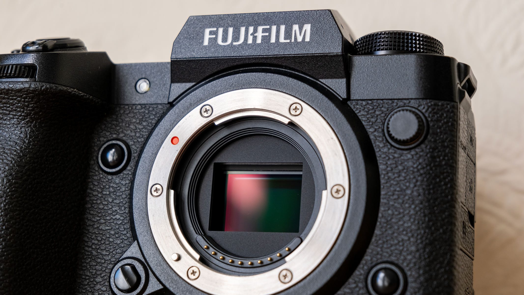 Our review of the Fujifilm X H2