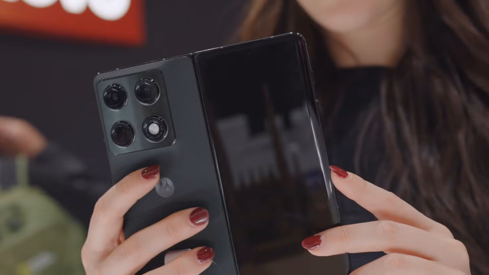 اتضح أن موتورولا تهيمن على سوق الهواتف القابلة للطي في الولايات المتحدة