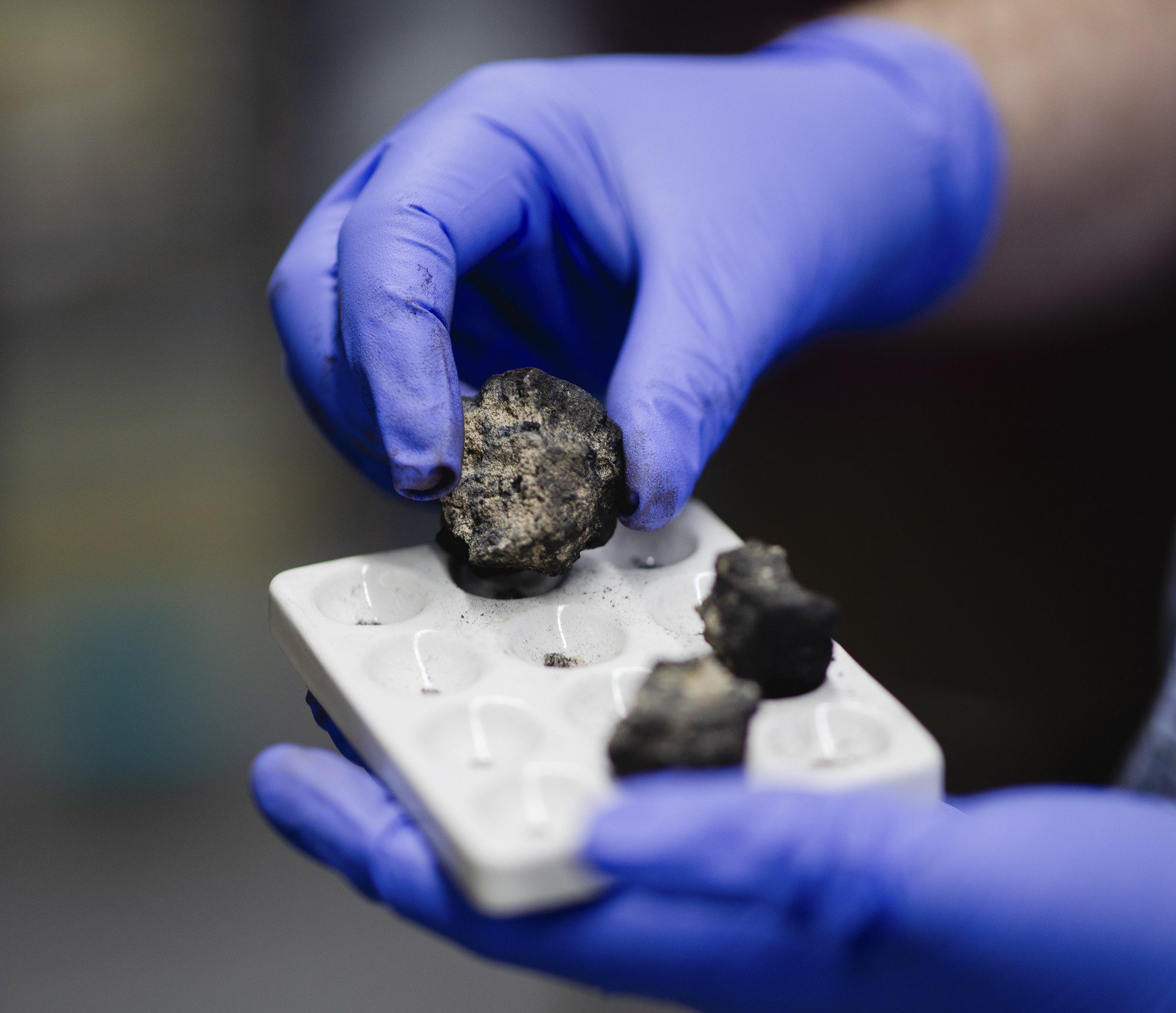 يقول الخبراء إن اكتشاف "الأكسجين الداكن" في قاع البحر "يتعارض بشكل أساسي مع الديناميكا الحرارية" ويجب التراجع عنه