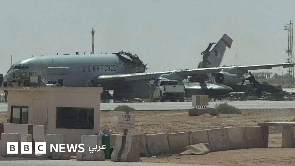 صور موثقة تظهر تدمير طائرة أمريكية في قاعدة سعودية