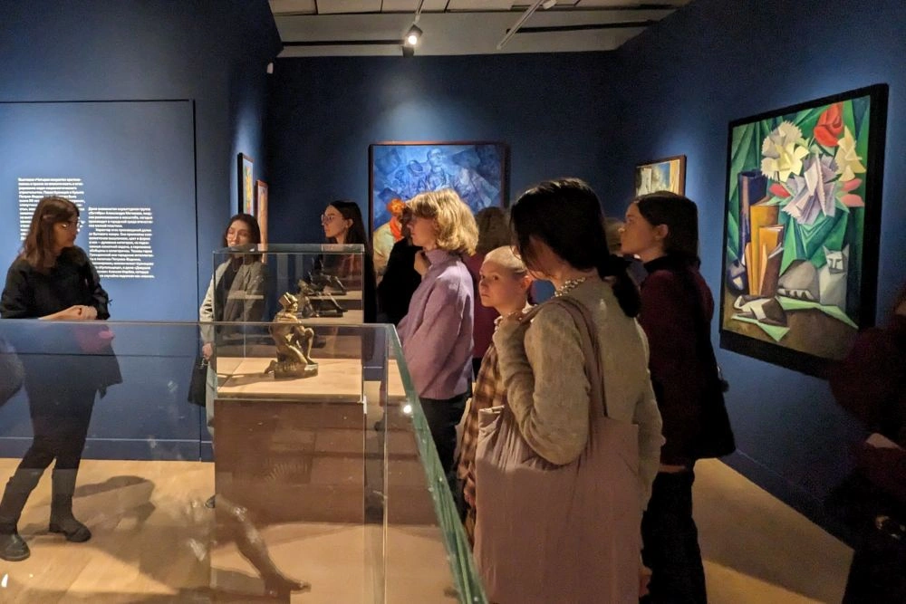 صورة توضيحية - كيف تحول الملفوف إلى وردة زرقاء