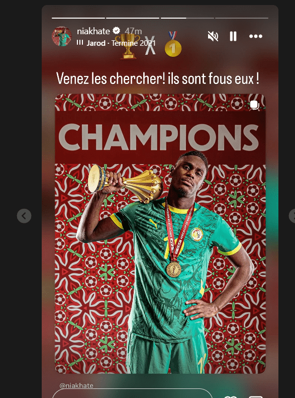 أول لاعب سنغالي يعلق على سحب لقب كأس إفريقيا من منتخب بلاده ومنحه للمغرب