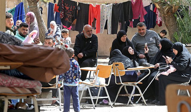 إسرائيل تستهدف جسور الليطاني وصواريخ حزب الله تصل منطقة تل أبيب والنقب