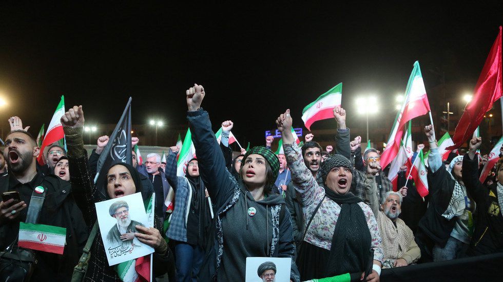 إسرائيل تهز طهران بموجة من الضربات بينما تصر واشنطن على استمرار المحادثات (صور وفيديو)