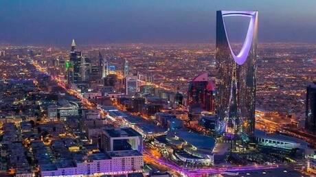 السفارة الأمريكية في الرياض تحث مواطنيها على مغادرة السعودية عبر الرحلات التجارية السفارة الأمريكية في الرياض تحث مواطنيها على مغادرة السعودية عبر الرحلات التجارية