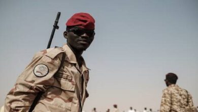 السودان.. الدعم السريع تتهم الجيش باستهداف تشاد ونجامينا تضع الجيش في حالة تأهب قصوى
