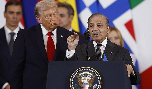 باكستان تعرض الوساطة رسميا… مصدر إيراني يتحدث عن “تواصل” مع واشنطن