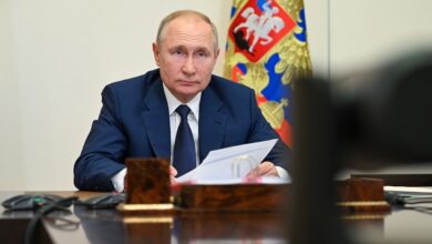 بوتين يهنئ المسلمين في روسيا والعالم بمناسبة حلول عيد الفطر