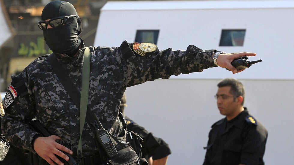 تسريب مكالمة إباحية مزعومة لضابط مصري بعد بث رأس الأفعى.. الداخلية تكشف التفاصيل