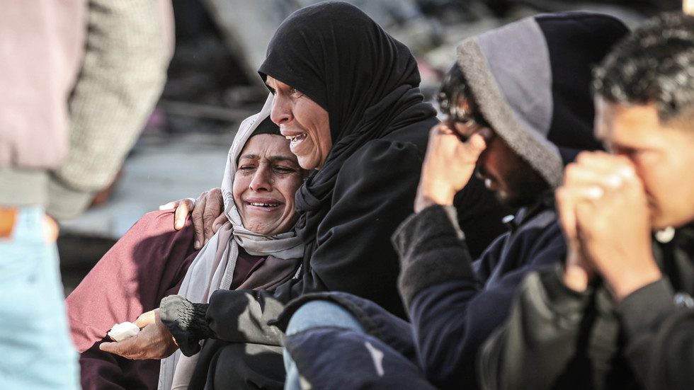 جنوب أفريقيا تراجع دفاع إسرائيل في قضية الإبادة الجماعية في غزة