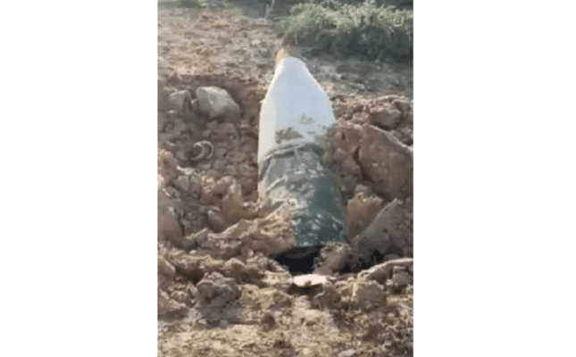 سقوط صاروخ في أرض غير مأهولة في بلدة رعيت- زحلة والجيش يتولى المعالجة