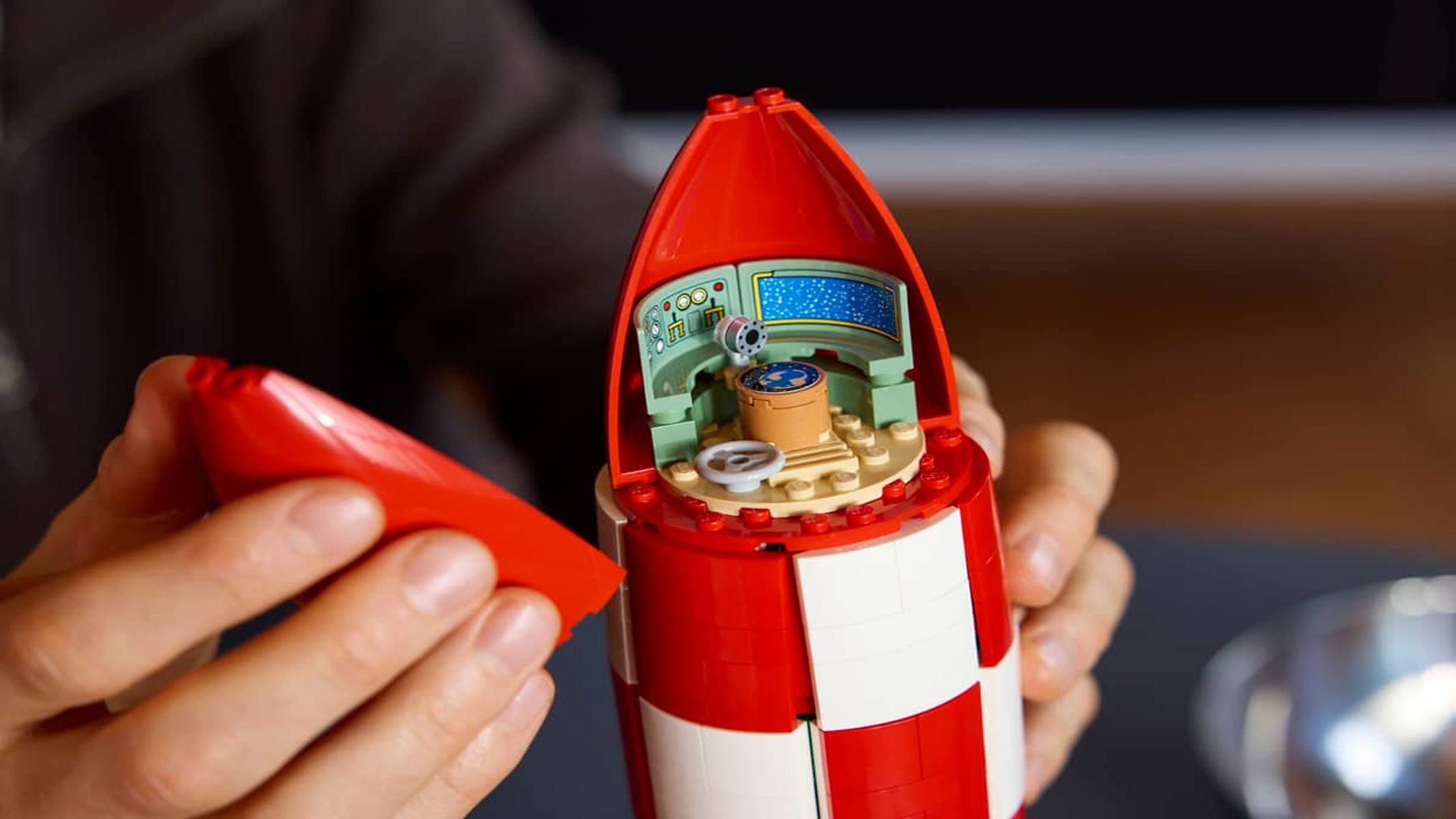 سيتم إطلاق مجموعة Tintin الأولى من Lego في الأول من أبريل، ونحن متحمسون!