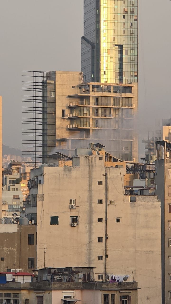 غارة تحذيرية تستهدف المبنى المهدد في بيروت