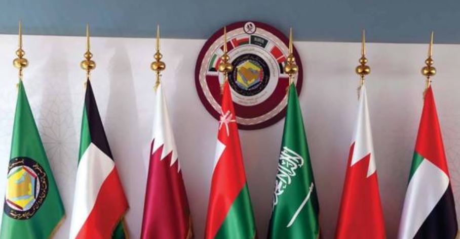 فايننشال تايمز: دول الخليج تدرس سحب استثماراتها من الخارج