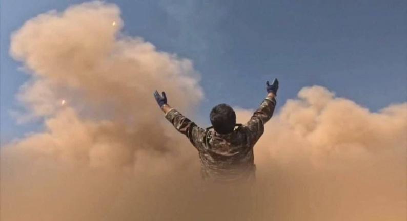 في الموجة 82 من الوعد الصادق .. الحرس الثوري يعلن استهداف وتدمير رادارات وطائرات مسيرة وخزانات وقود أمريكية في المنطقة