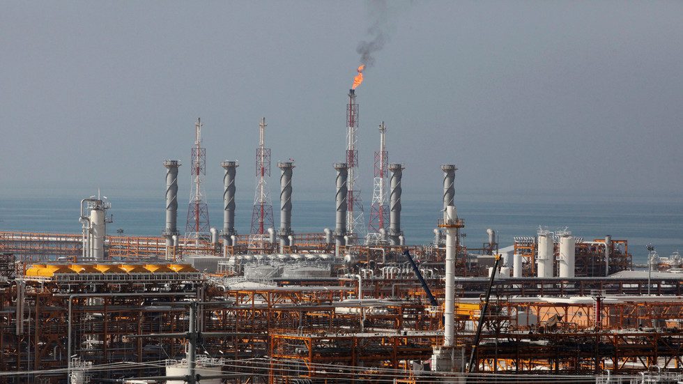 قطر تدين الهجوم الإسرائيلي “الخطير” على حقل للغاز