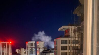 لبنان.. مقتل 4 أش وإصابة 10 آخرين في استهداف إسرائيلي لفندق وسط أنباء عن عملية اغتيال ()