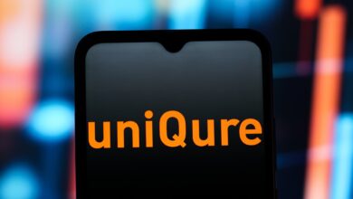 مسؤول إدارة الغذاء والدواء يناقش العلاج الجيني UniQure لمرض هنتنغتون