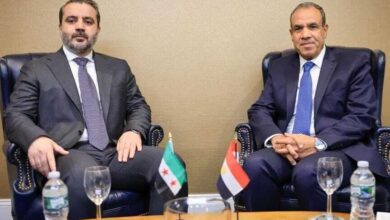 مصر تحذر من “تمادي” إسرائيل بعد قصف سوريا وتطالبها بالانسحاب الكامل