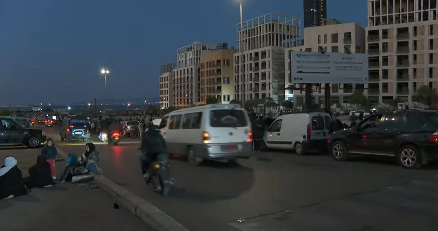 نزوح كثيف من الضاحية الجنوبية لبيروت بعد إنذار جيش العدو الإسرائيلي بإخلاء عدد من الأحياء