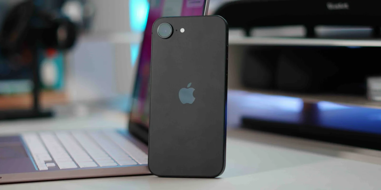 هذه هي ملحقات iPhone 17e المفضلة والصديقة للميزانية