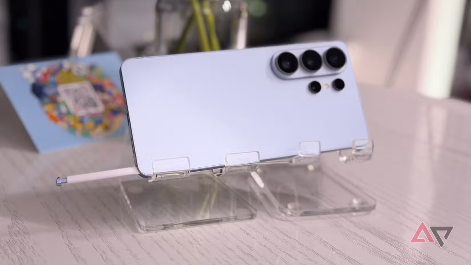 يشرح هاتفا Galaxy S26 وPixel 10a سبب كون عام 2026 فوضويًا بالنسبة لمشتري الهواتف يشرح هاتفا Galaxy S26 وPixel 10a سبب كون عام 2026 فوضويًا بالنسبة لمشتري الهواتف