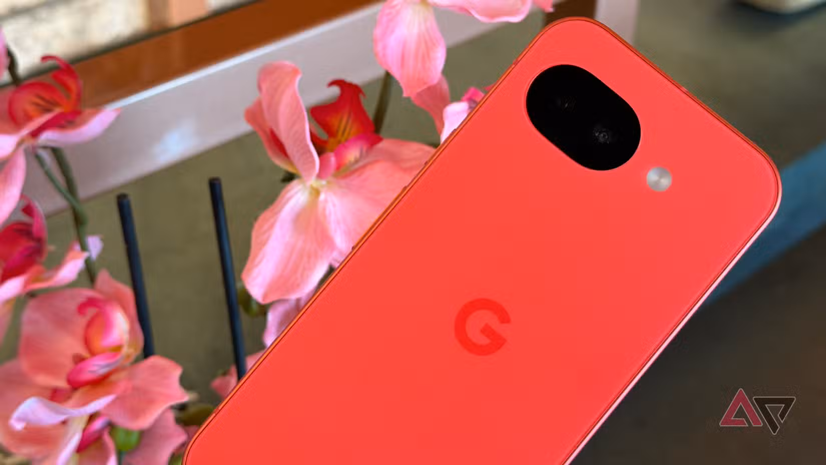 يشرح هاتفا Galaxy S26 وPixel 10a سبب كون عام 2026 فوضويًا بالنسبة لمشتري الهواتف يشرح هاتفا Galaxy S26 وPixel 10a سبب كون عام 2026 فوضويًا بالنسبة لمشتري الهواتف