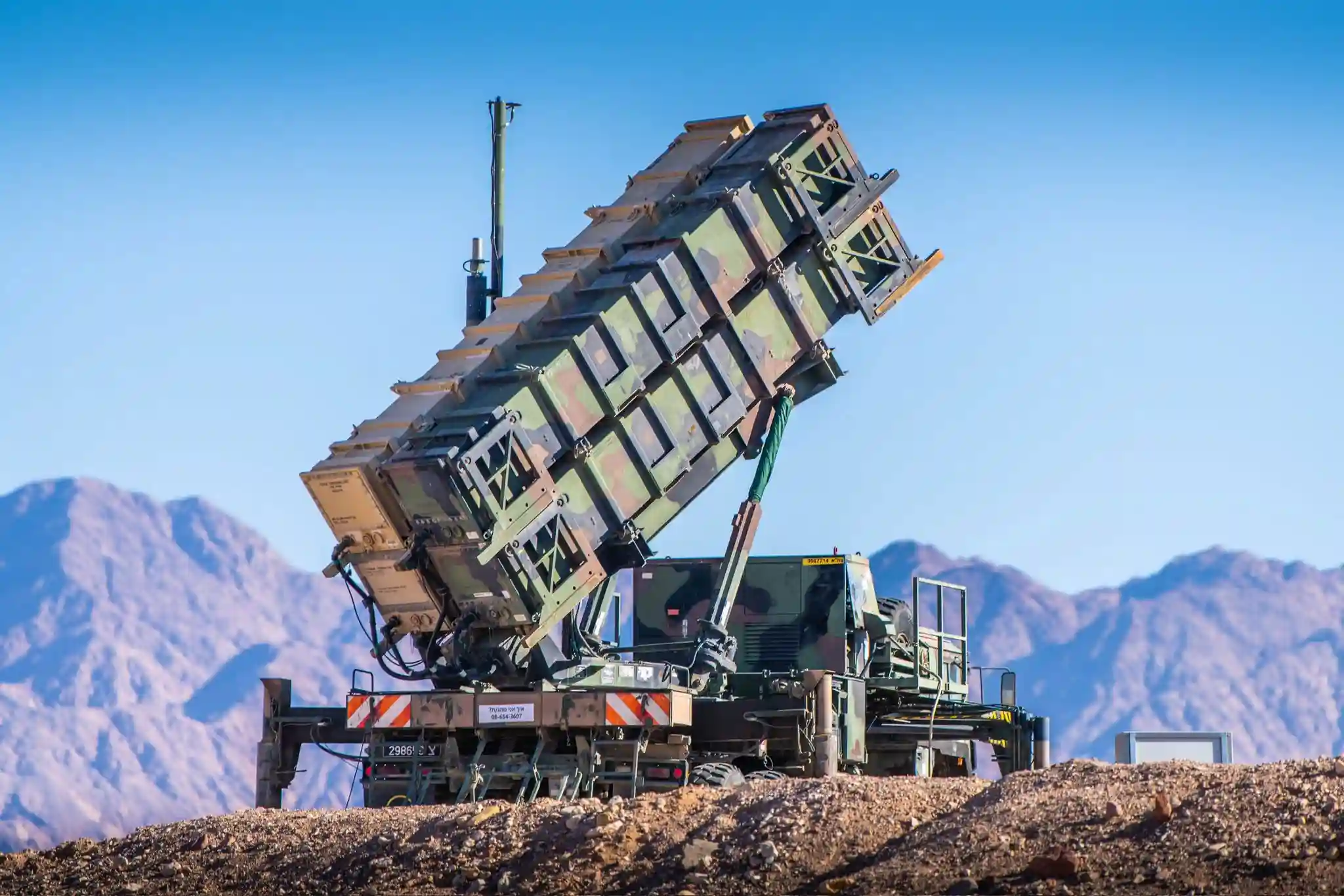 إسرائيل تنشر نظام الدفاع الجوي باتريوت في أوكرانيا webp