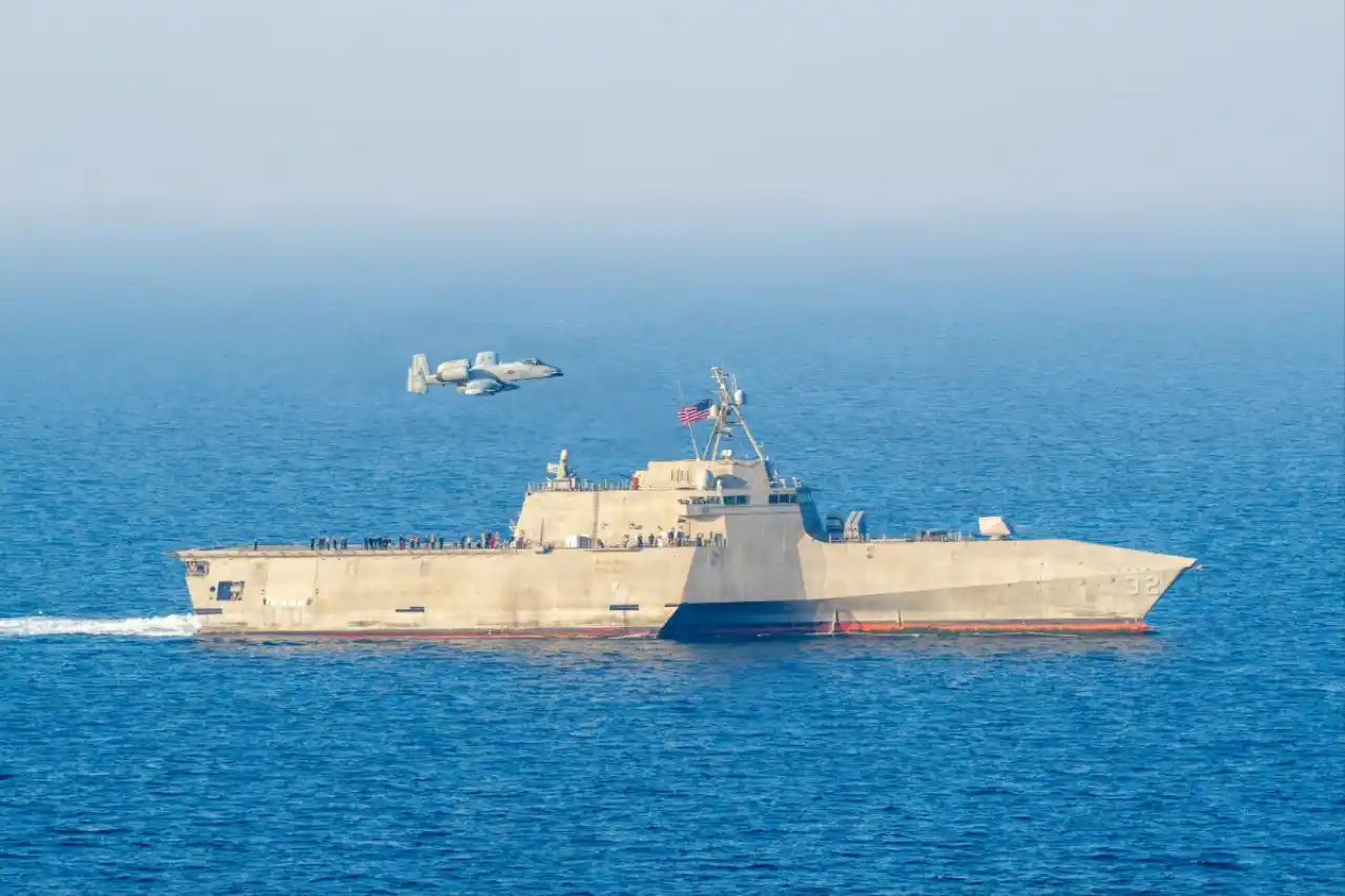 القيادة المركزية الأمريكية تعلن فرض حصار بحري على جميع الموانئ الإيرانية webp