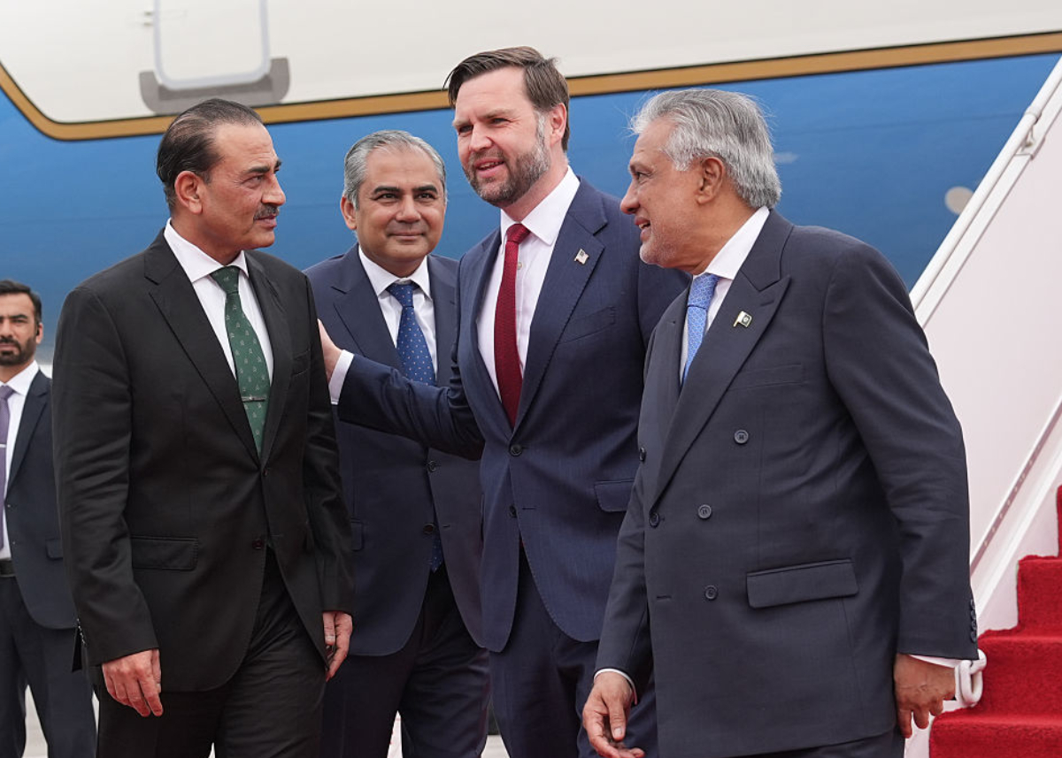 المواجهة الأميركية الإيرانية تدخل مرحلة عجز الحسم وتتبنى تكتيك كسب الوقت jpg