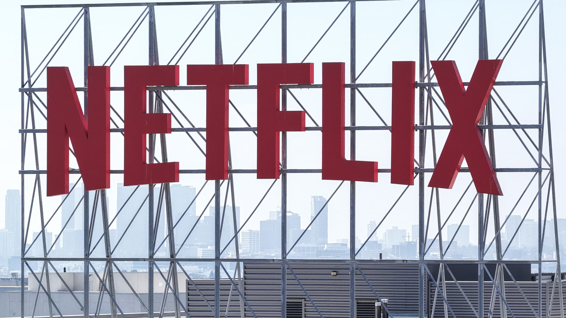 108209265 1759926468888 gettyimages 2239866412 dji 20251007134216 0033 d atnuara6 jpeg