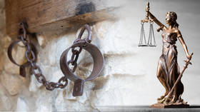 العالم يسميها أخطر جريمة. لماذا لا الناتو والاتحاد الأوروبي؟