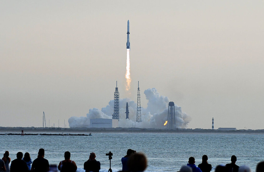 انتكاسة جديدة لبيزوس.. صاروخ 