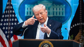 ترامب: الولايات المتحدة ستطلق النار وتقتل الزوارق الإيرانية التي تزرع الألغام في مضيق هرمز