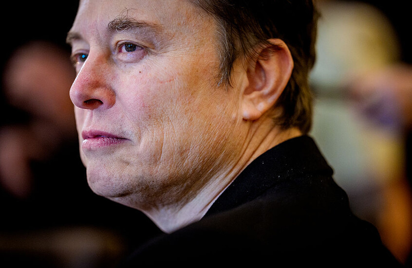 ماسك يتجاهل استدعاء باريس للتحقيق في صور جنسية للأطفال على 