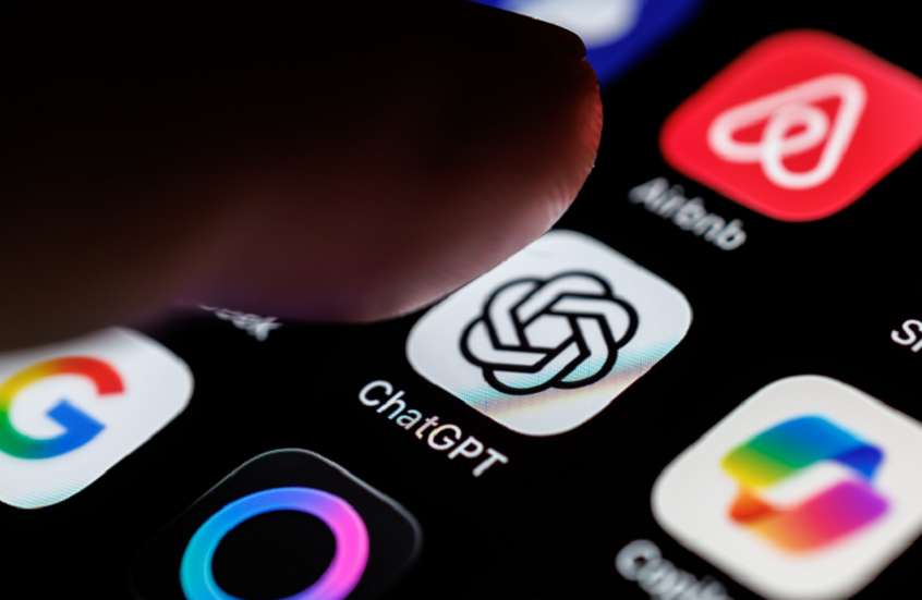 علماء يحذرون: ChatGPT يفقد 