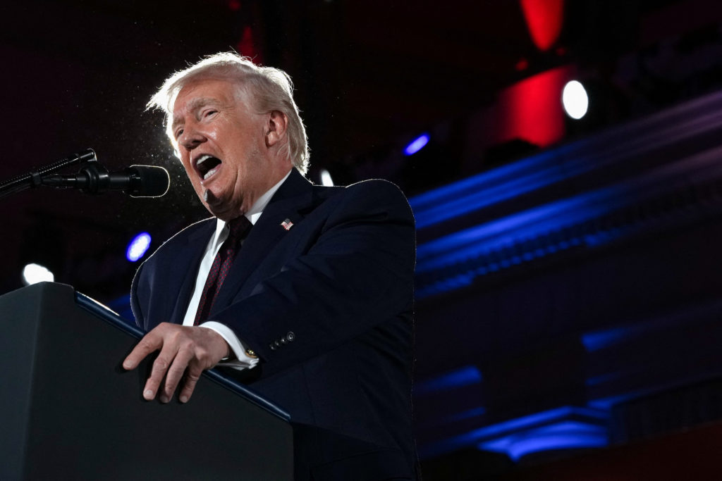 2026 03 26T000323Z 563248415 RC2ZBKA0M8BC RTRMADP 3 USA TRUMP 1024  215 683 jpg