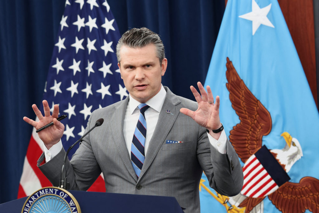 2026 04 24T124222Z 645151835 RC2OVKAFNIR6 RTRMADP 3 IRAN CRISIS HEGSETH 1024  215 683 jpg