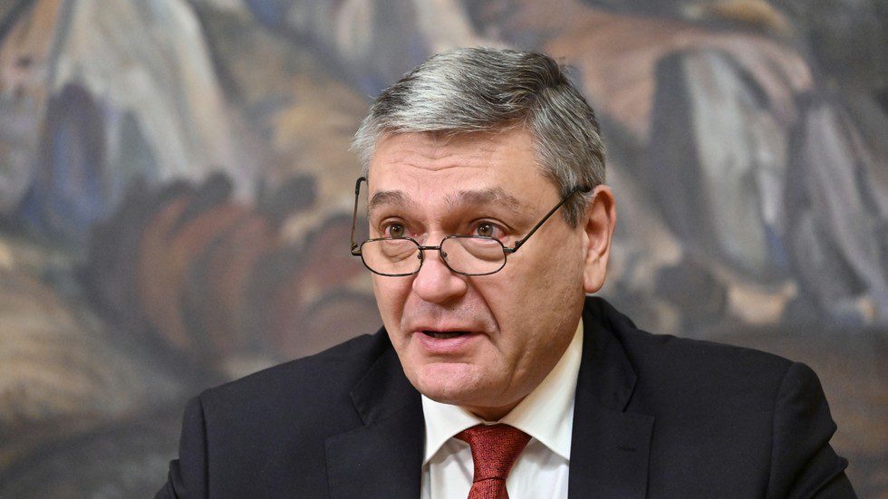 69cbd7b6203027141272c245 jpg