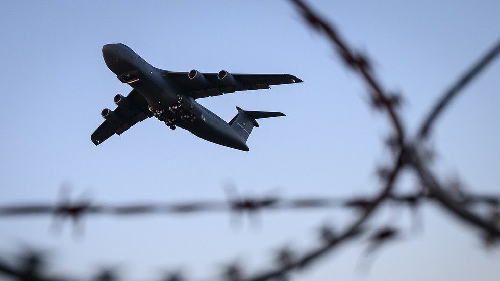 69ccdbfc85f5402cfc7bfb46 jpg