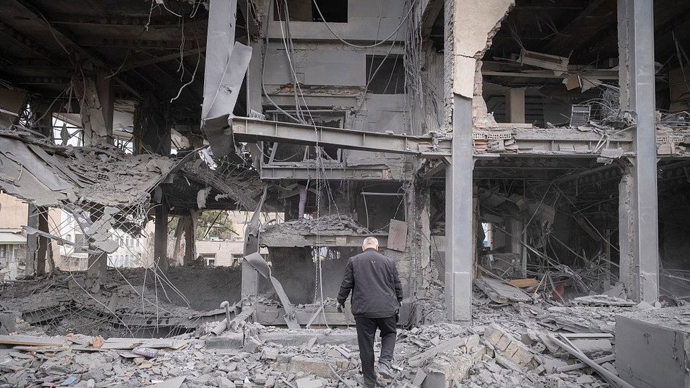 69cd51a985f54003370190ca jpg