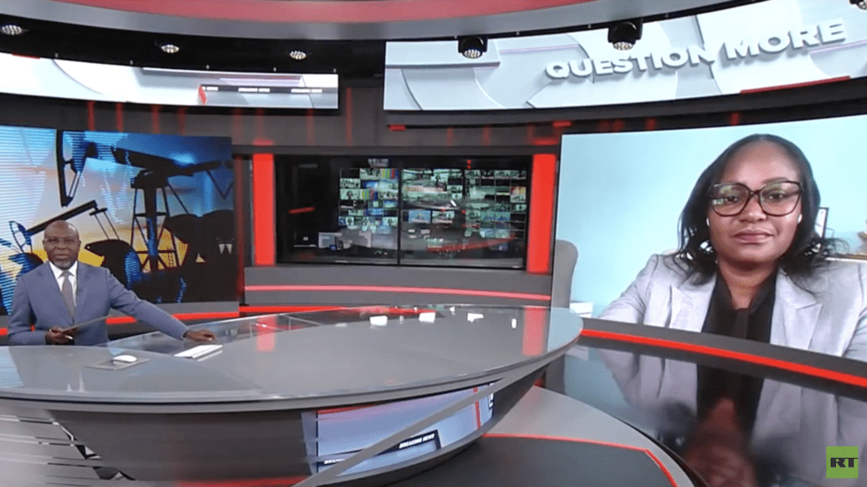 69d3aed285f5404f1f4a8746 png