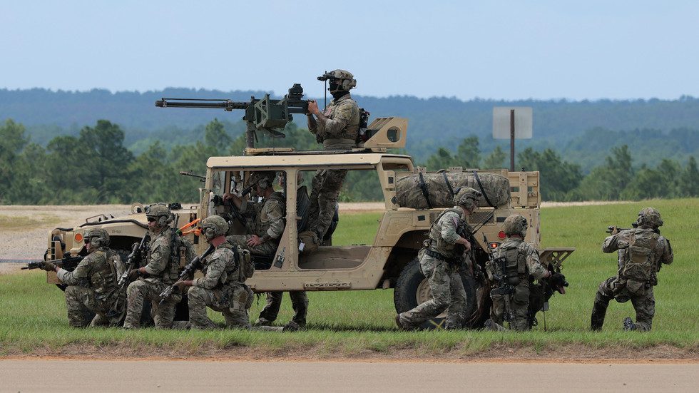 69d78e4385f5402ac74c9f44 jpg