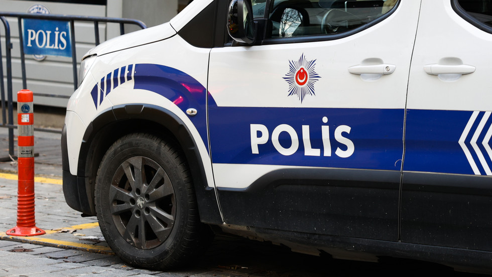 69de011785f5406d9d4eb7fe jpg