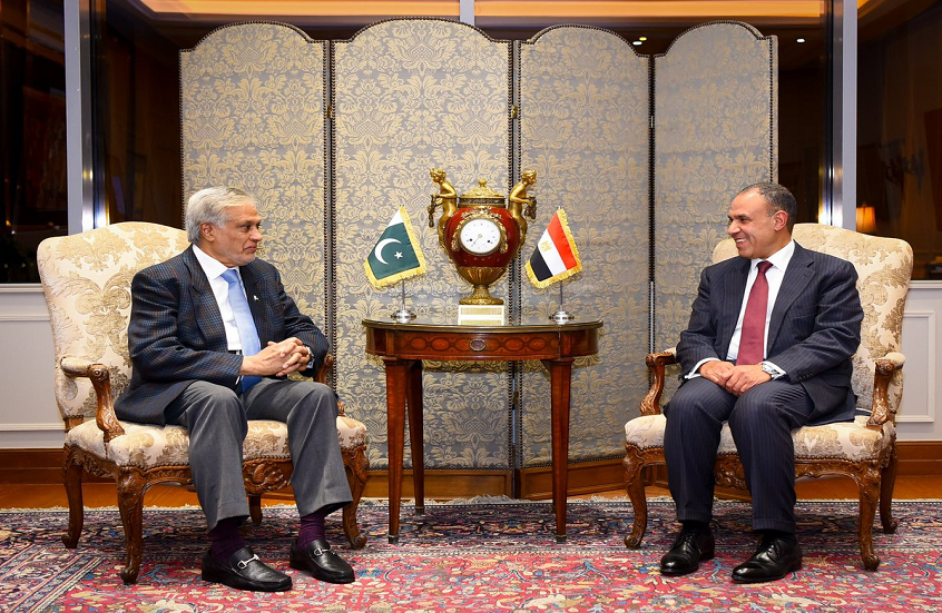 69e521634c59b7559b318bf8 png